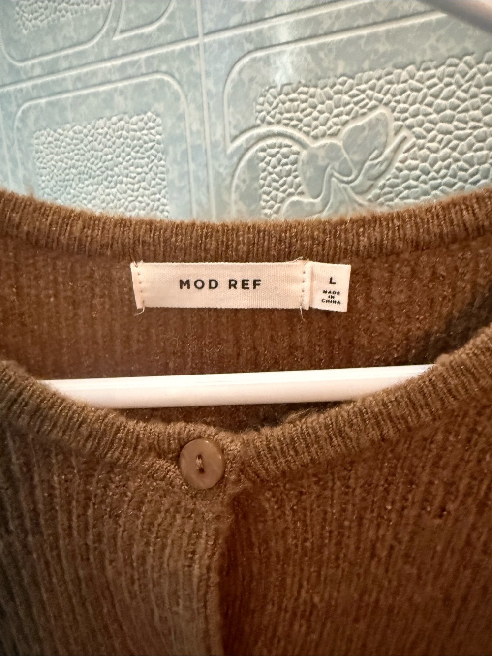 Mod Ref Cardigan Large - Picture 3 of 3